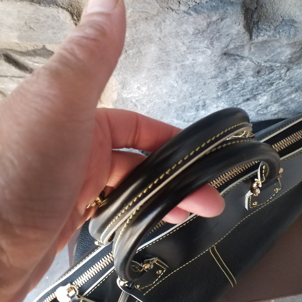Louis Vuitton Suhali Lock It Satchel - Picture 4 of 9